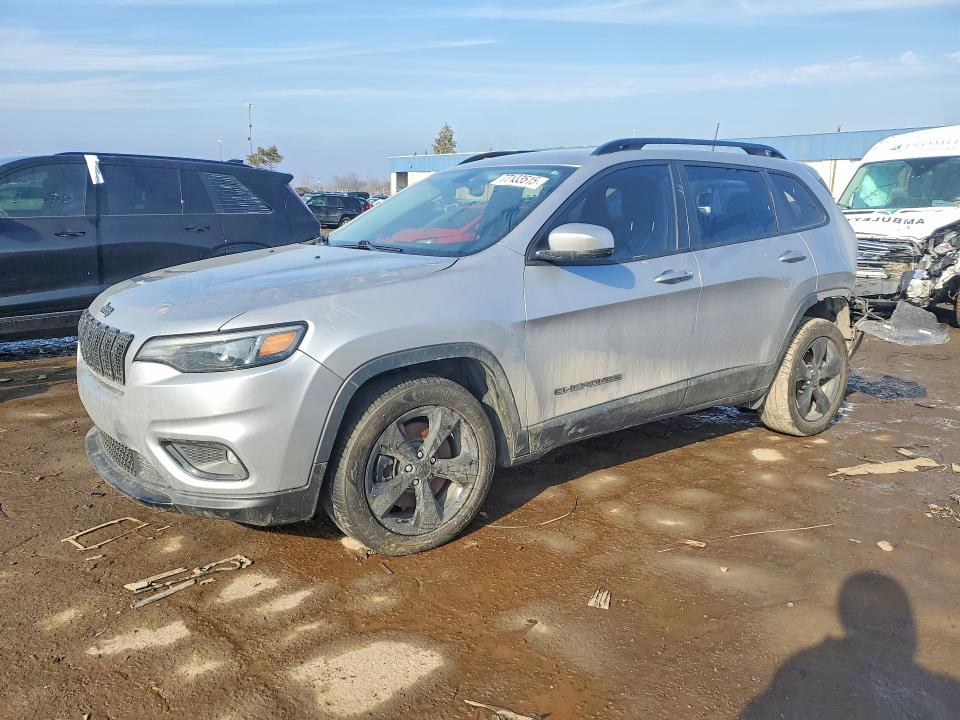 JEEP CHEROKEE 2020 with VIN 1C4PJLLB4LD528082 - Photo from auction