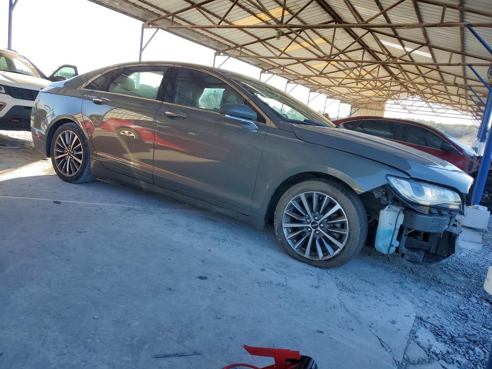 Photo 4 from auction – 2017 LINCOLN MKZ with VIN 3LN6L5KU1HR607739