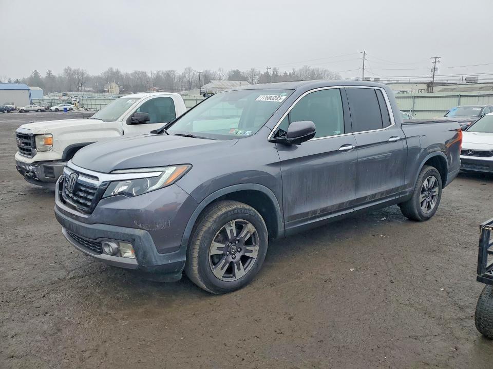 HONDA RIDGELINE 2018 with VIN 5FPYK3F76JB012344 - Photo from auction
