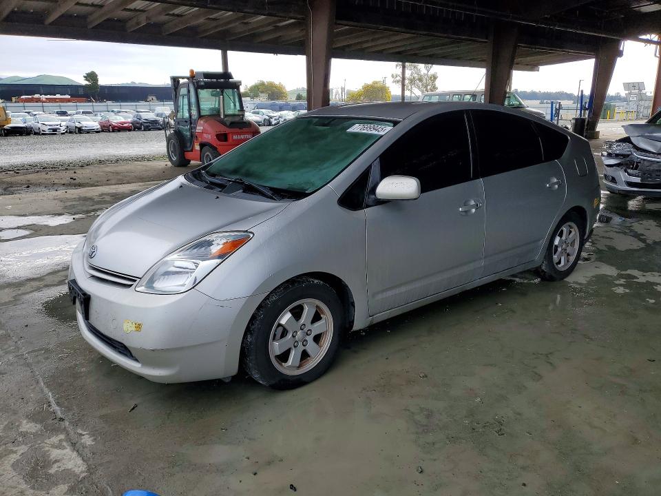 TOYOTA PRIUS 2005 with VIN JTDKB20U257044923 - Photo from auction