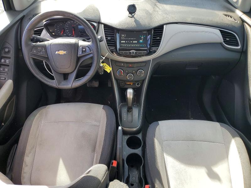 Photo 8 from auction – 2017 CHEVROLET TRAX with VIN 3GNCJLSBXHL162752