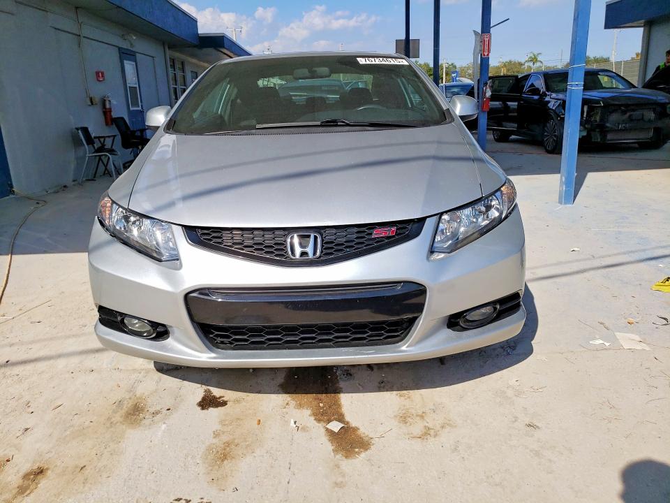 Photo 5 from auction – 2013 HONDA CIVIC SI with VIN 2HGFG4A59DH706393