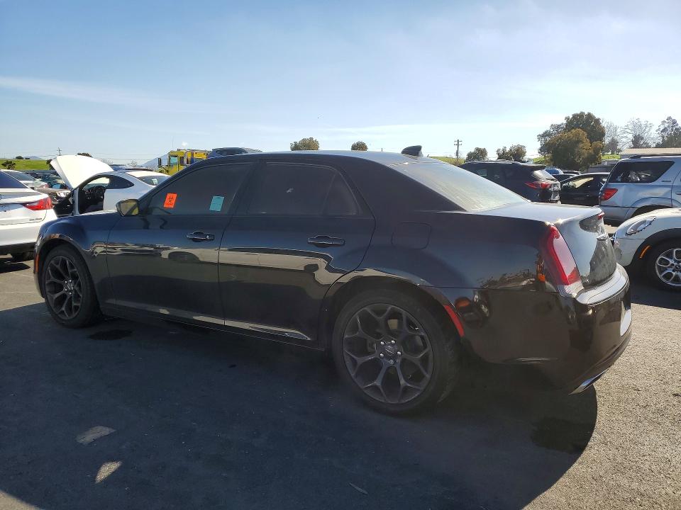 Photo 2 from auction – 2019 CHRYSLER 300 with VIN 2C3CCAAG6KH601471