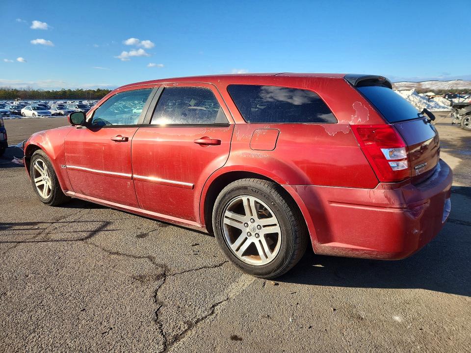Photo 2 from auction – 2005 DODGE MAGNUM with VIN 2D4FV48V55H671396