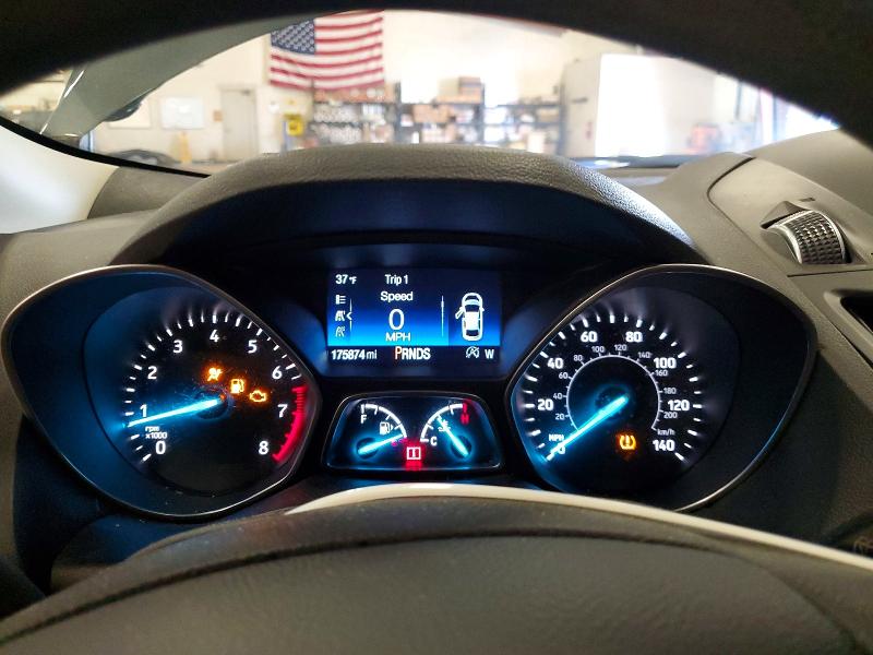 Photo 9 from auction – 2017 FORD ESCAPE with VIN 1FMCU9GD2HUE69976