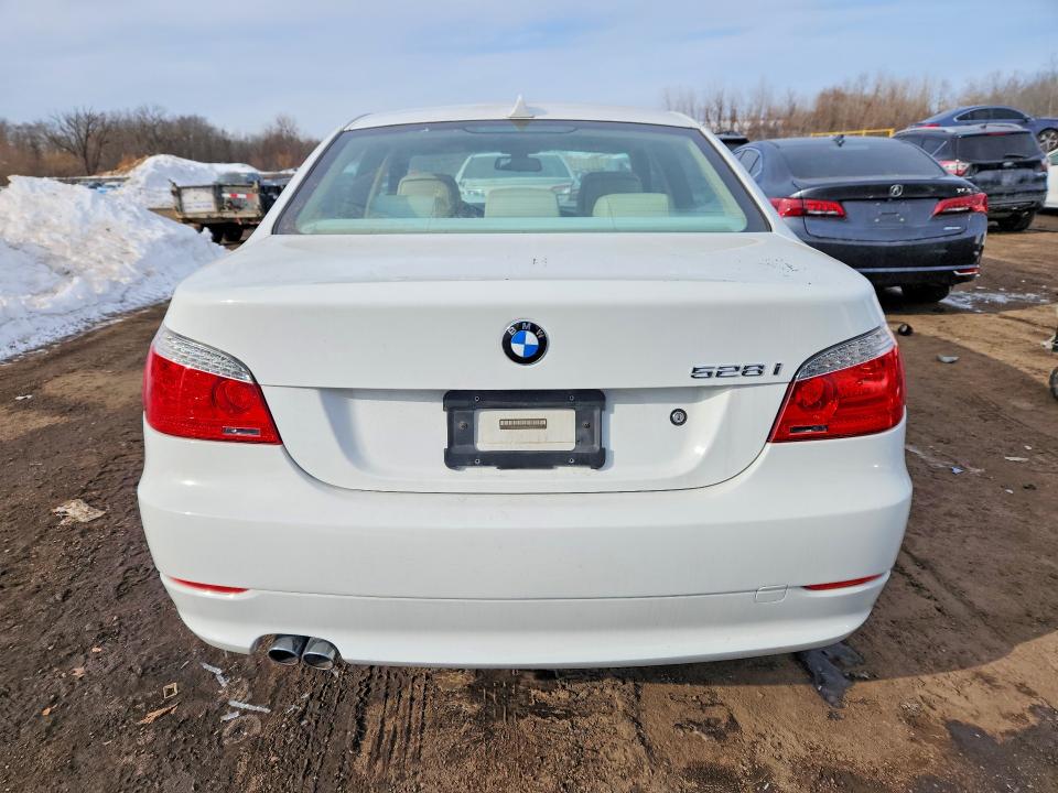 Photo 6 from auction – 2009 BMW 528 with VIN WBANU53589C121415