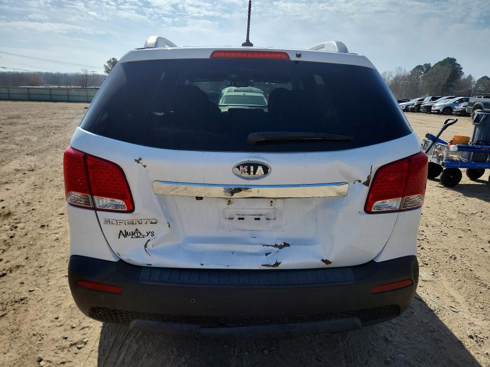 Фото 6 с аукциона – 2013 KIA SORENTO с VIN 5XYKT3A67DG405566