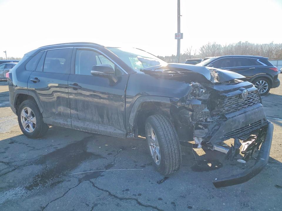 Photo 4 from auction – 2025 TOYOTA RAV4 with VIN 2T3P1RFV3SW608337