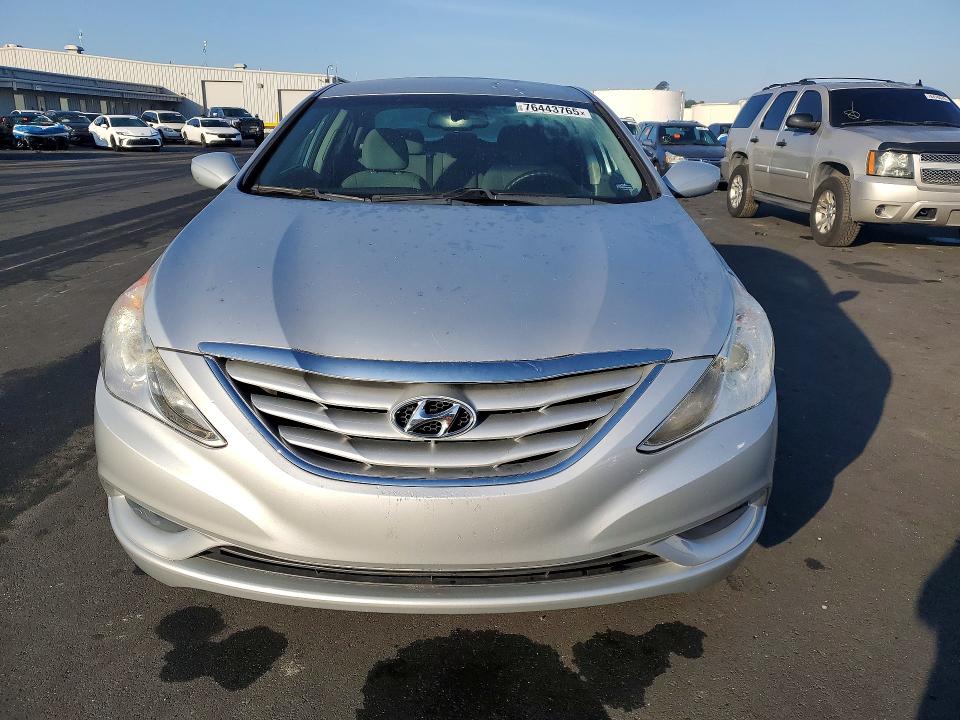 Photo 5 from auction – 2013 HYUNDAI SONATA GLS with VIN 5NPEB4AC0DH735280