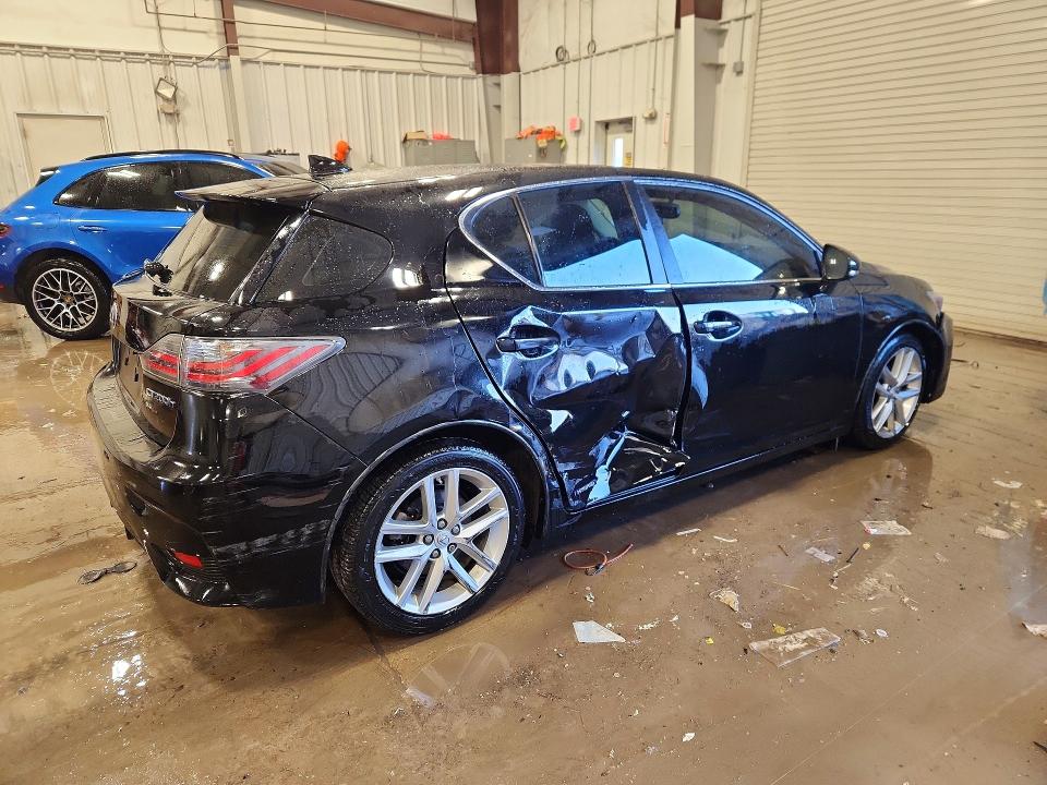 Photo 3 from auction – 2015 LEXUS CT 200 with VIN JTHKD5BH1F2219946