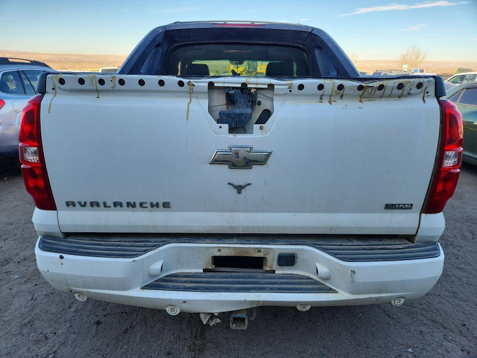 Photo 6 from auction – 2007 CHEVROLET AVALANCHE with VIN 3GNFK12327G278641