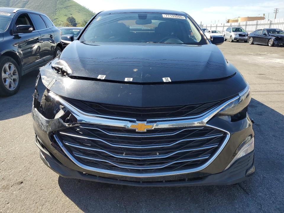 Photo 5 from auction – 2020 CHEVROLET MALIBU with VIN 1G1ZD5ST4LF096533