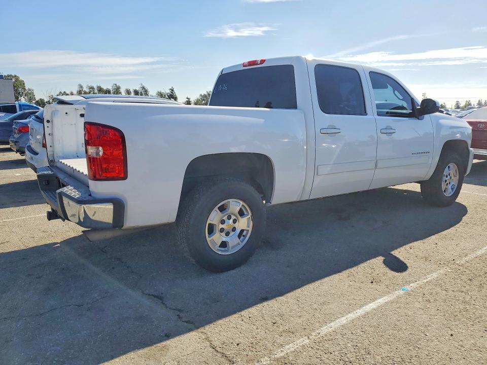 Photo 3 from auction – 2011 CHEVROLET SILVERADO with VIN 3GCUCTE23BG153152