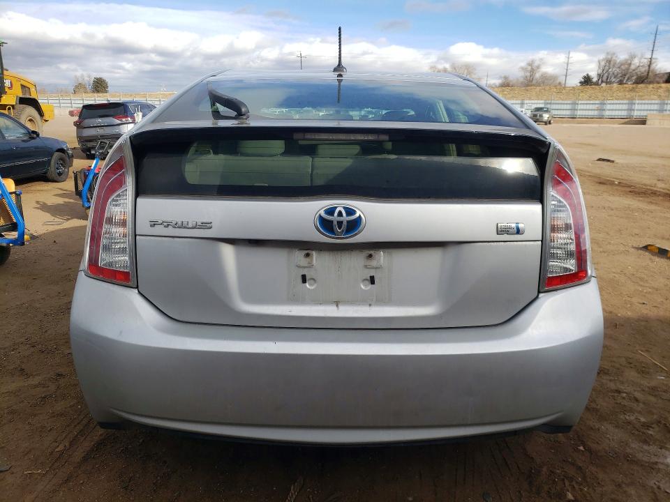 Photo 6 from auction – 2012 TOYOTA PRIUS with VIN JTDKN3DU7C1514077