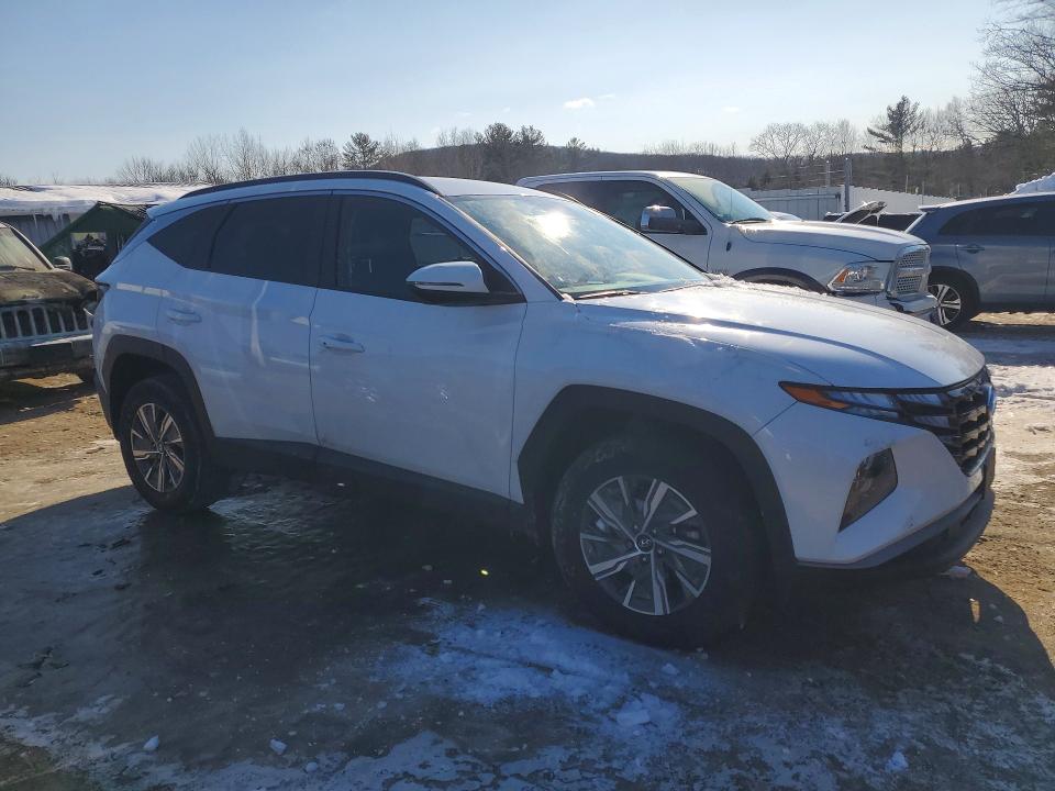 Photo 4 from auction – 2022 HYUNDAI TUCSON BLU with VIN KM8JBCA10NU025371