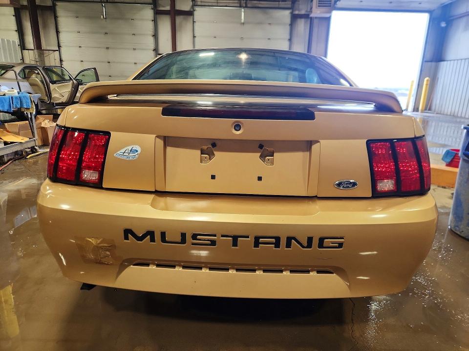 Photo 6 from auction – 2000 FORD MUSTANG with VIN 1FAFP4044YF229439