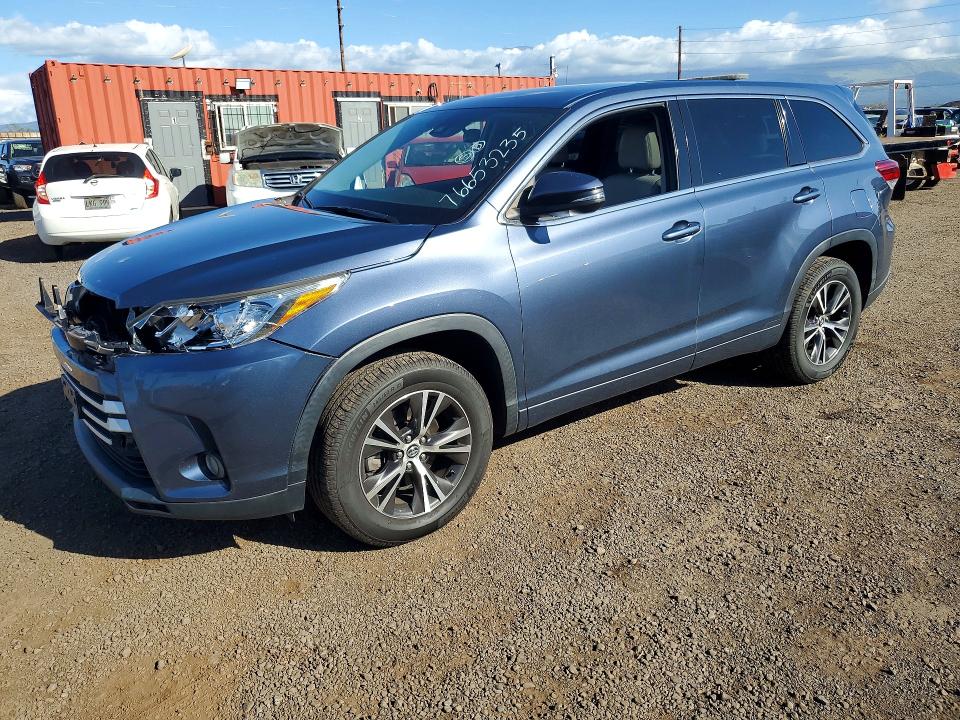 TOYOTA HIGHLANDER 2017 with VIN 5TDZZRFH4HS215856 - Photo from auction