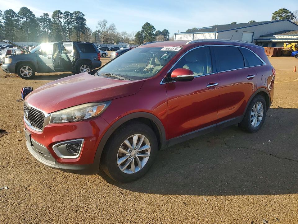 KIA SORENTO 2017 with VIN 5XYPG4A52HG214022 - Photo from auction