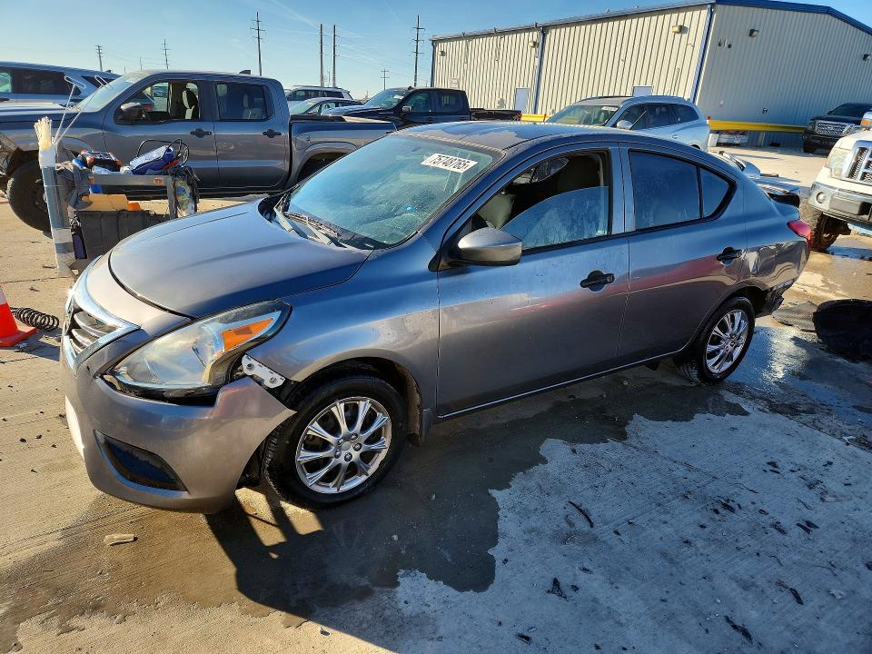 NISS VERSA 2018 مع رقم تعريف المركبة 3N1CN7AP8JL857158 - صورة من المزاد