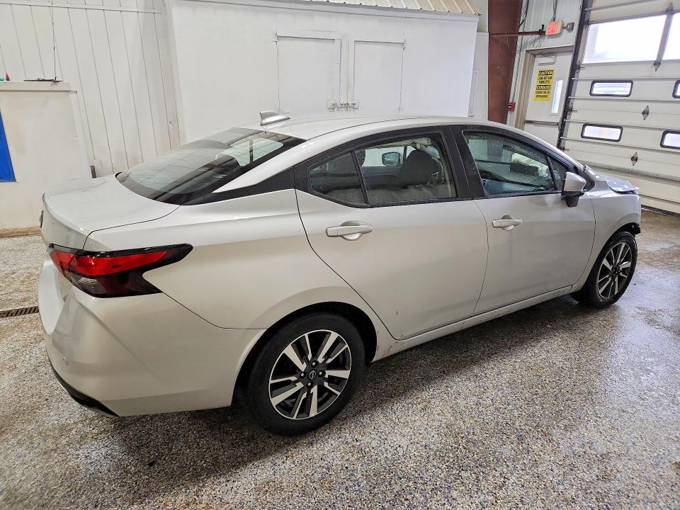 Photo 3 from auction – 2025 NISSAN VERSA with VIN 3N1CN8EV3SL853230