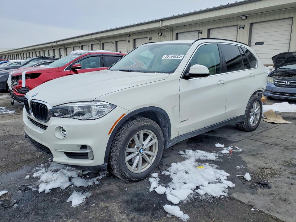 BMW X5 XDRIVE3 2015 with VIN 5UXKR0C5XF0K59687 - Photo from auction