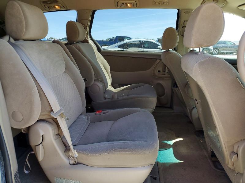 Photo 11 from auction – 2005 TOYOTA SIENNA CE with VIN 5TDZA23C45S288938