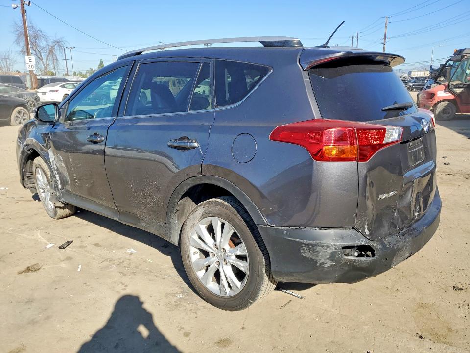 Photo 2 from auction – 2015 TOYOTA RAV4 with VIN 2T3YFREV6FW202596