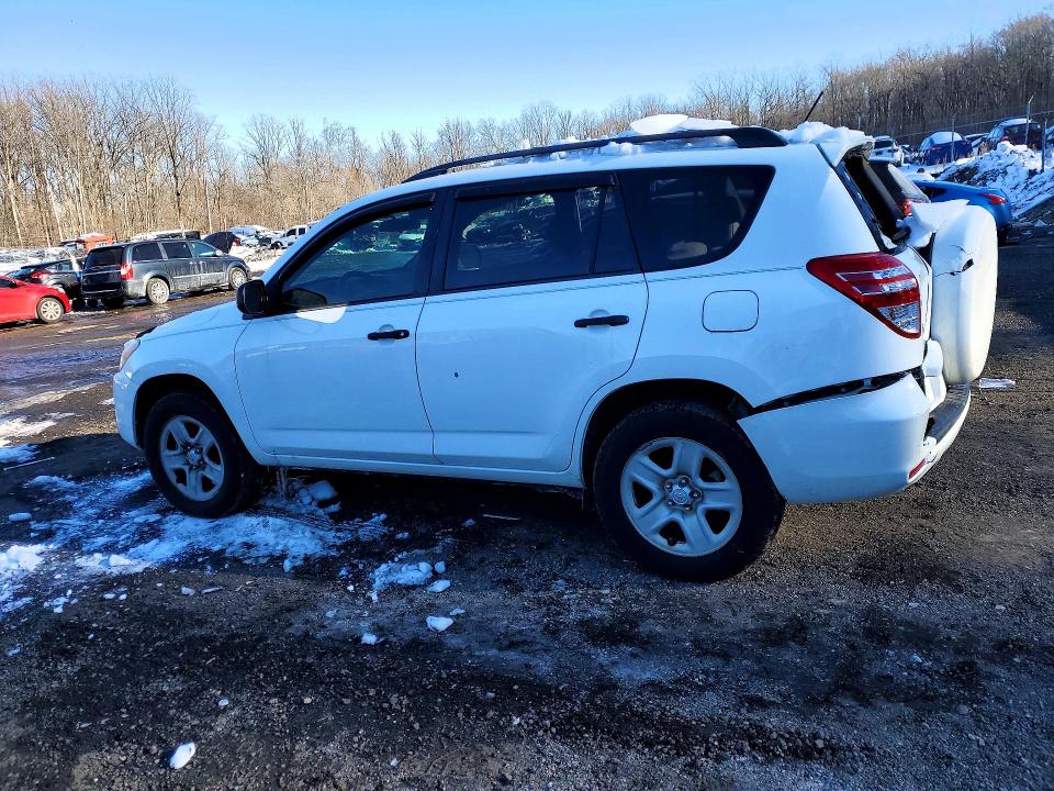 Photo 2 from auction – 2012 TOYOTA RAV4 with VIN 2T3KF4DV0CW136777