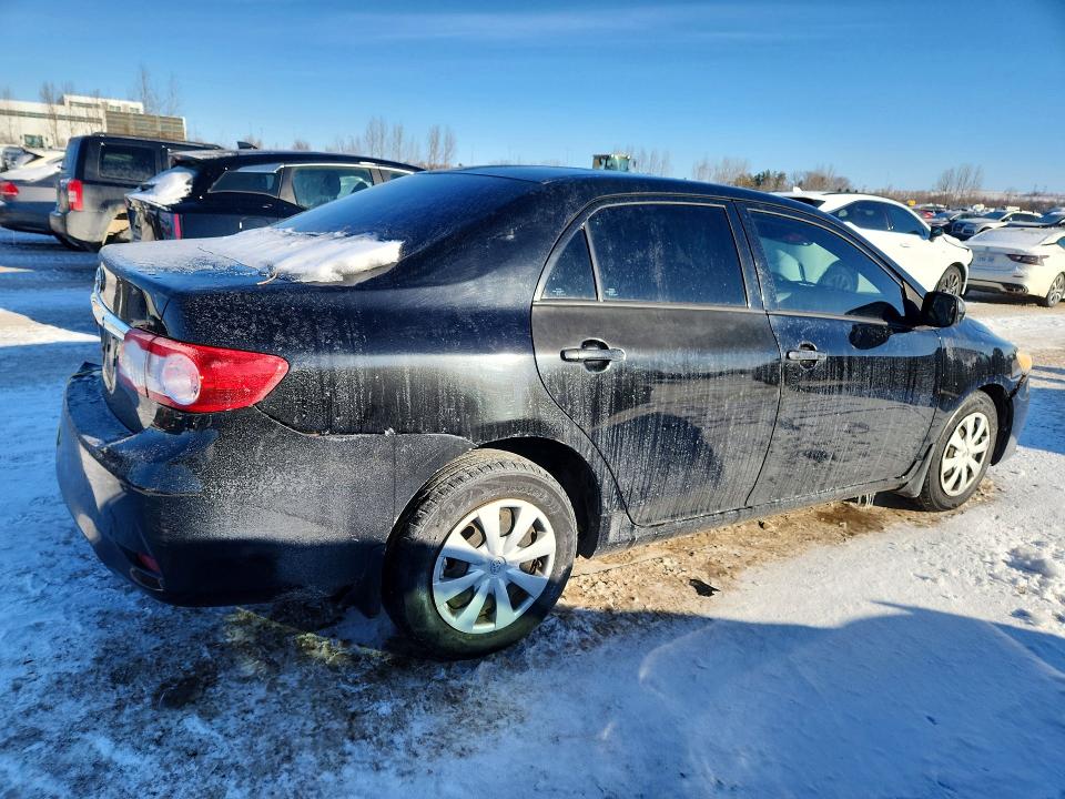 Photo 3 from auction – 2013 TOYOTA COROLLA with VIN 2T1BU4EE8DC978556