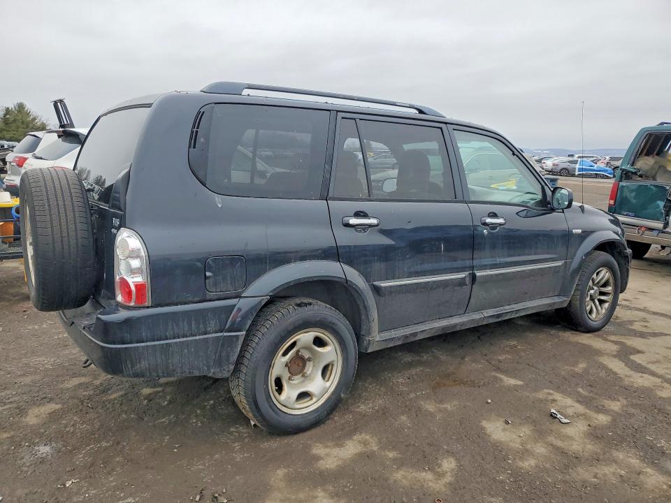 Photo 3 from auction – 2006 SUZUKI XL7 with VIN JS3TX92V164102013