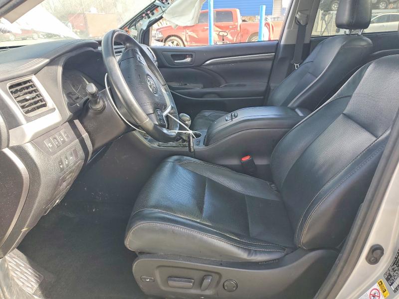 Photo 7 from auction – 2017 TOYOTA HIGHLANDER with VIN 5TDDZRFH5HS453175