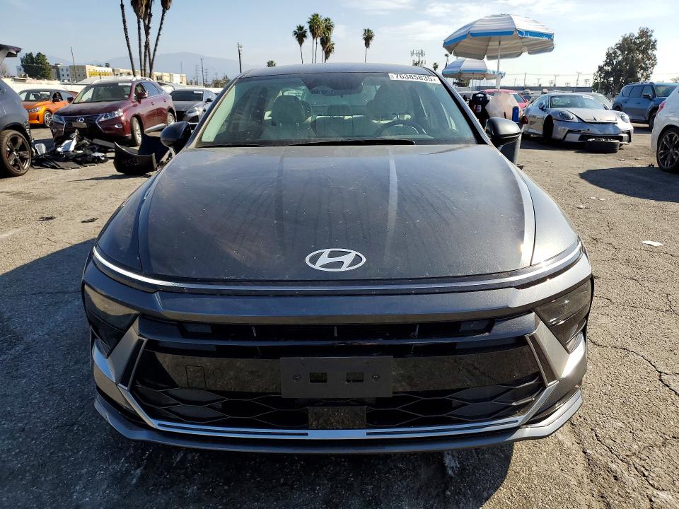 Photo 5 from auction – 2025 HYUNDAI SONATA with VIN KMHL64JA4SA517062