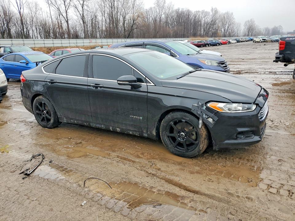 Photo 4 from auction – 2013 FORD FUSION with VIN 3FA6P0LU9DR299598
