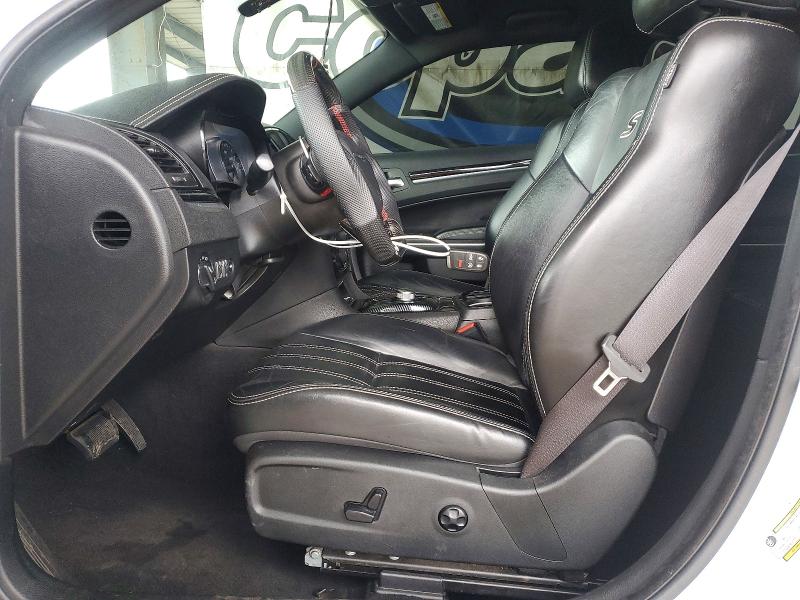 Photo 7 from auction – 2019 CHRYSLER 300 with VIN 2C3CCABG4KH601113