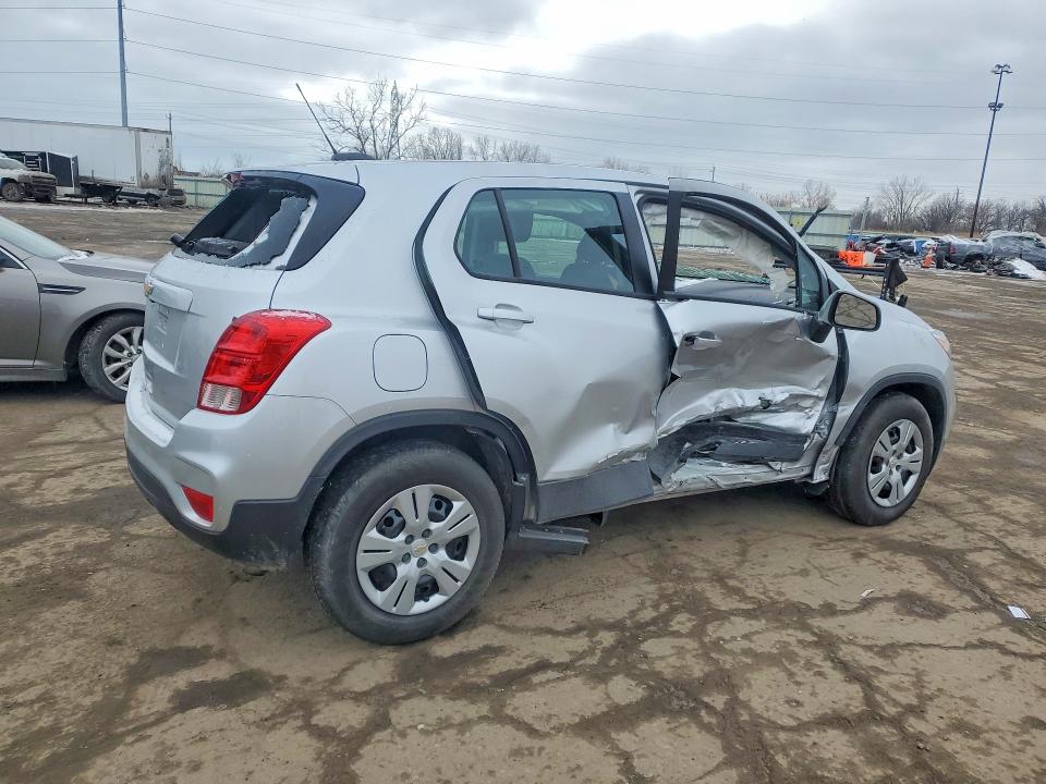 Photo 3 from auction – 2017 CHEVROLET TRAX with VIN KL7CJKSB1HB170207