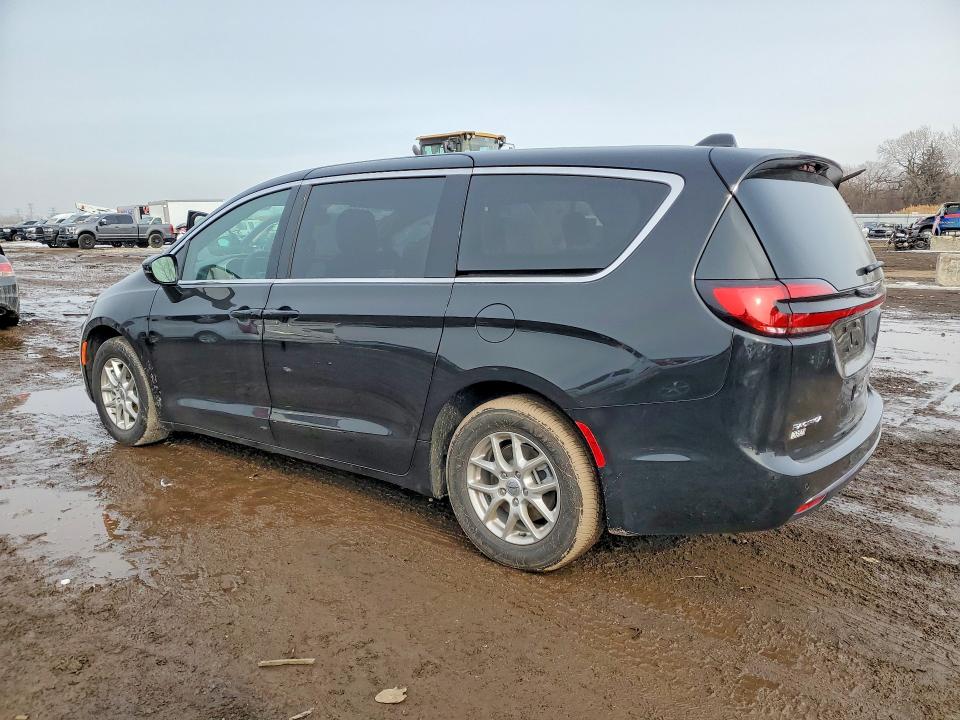 Photo 2 from auction – 2025 CHRYSLER PACIFICA with VIN 2C4RC1BG0SR546160