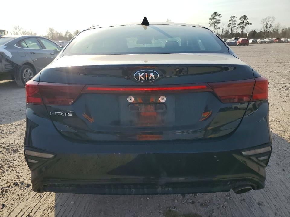 Photo 6 from auction – 2021 KIA FORTE with VIN 3KPF24AD4ME305687