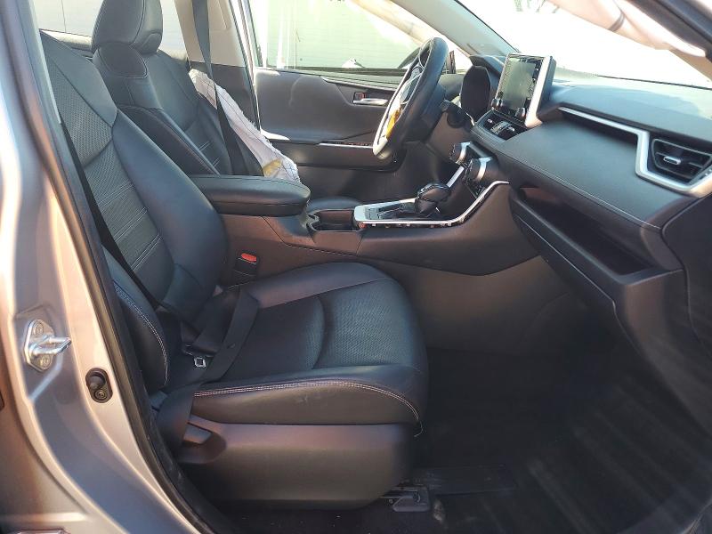 Photo 7 from auction – 2019 TOYOTA RAV4 with VIN JTMY1RFV1KD515298