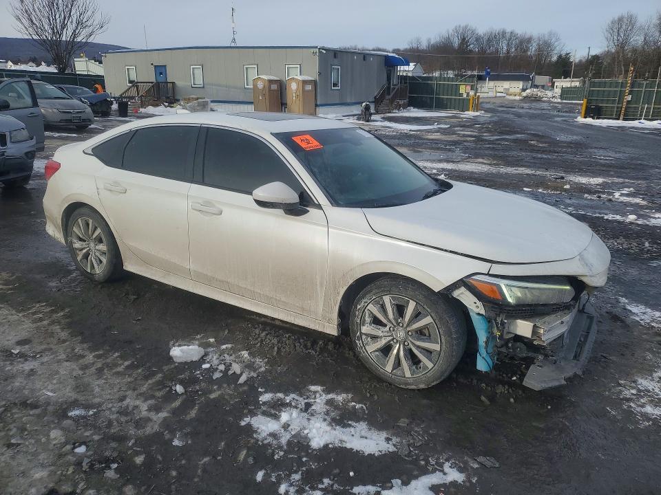 Photo 4 from auction – 2022 HONDA CIVIC with VIN JHMFE1F77NX003481