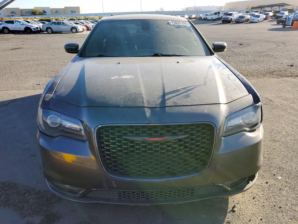 Photo 5 from auction – 2021 CHRYSLER 300 with VIN 2C3CCABG0MH523612