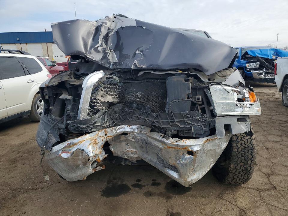Photo 5 from auction – 2015 RAM 1500 with VIN 1C6RR7FT4FS669576