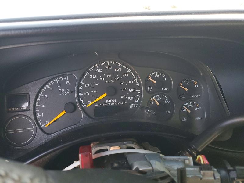 Photo 9 from auction – 1999 CHEVROLET SILVERADO with VIN 2GCEC19T0X1242480