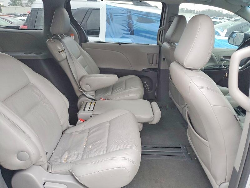 Photo 11 from auction – 2015 TOYOTA SIENNA LE with VIN 5TDKK3DC0FS657783