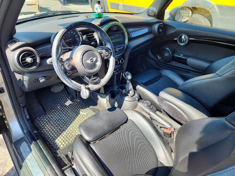 Photo 8 from auction – 2016 MINI COOPER with VIN WMWWG9C5XG3A91885