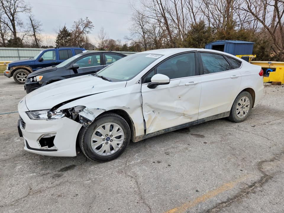 FORD FUSION 2020 with VIN 3FA6P0G76LR148270 - Photo from auction