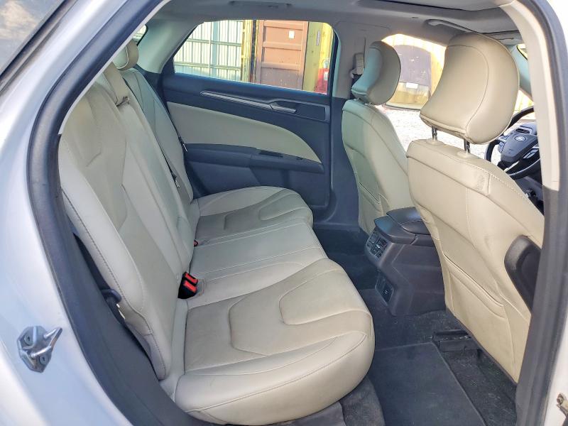 Photo 10 from auction – 2016 FORD FUSION with VIN 3FA6P0RU0GR356895