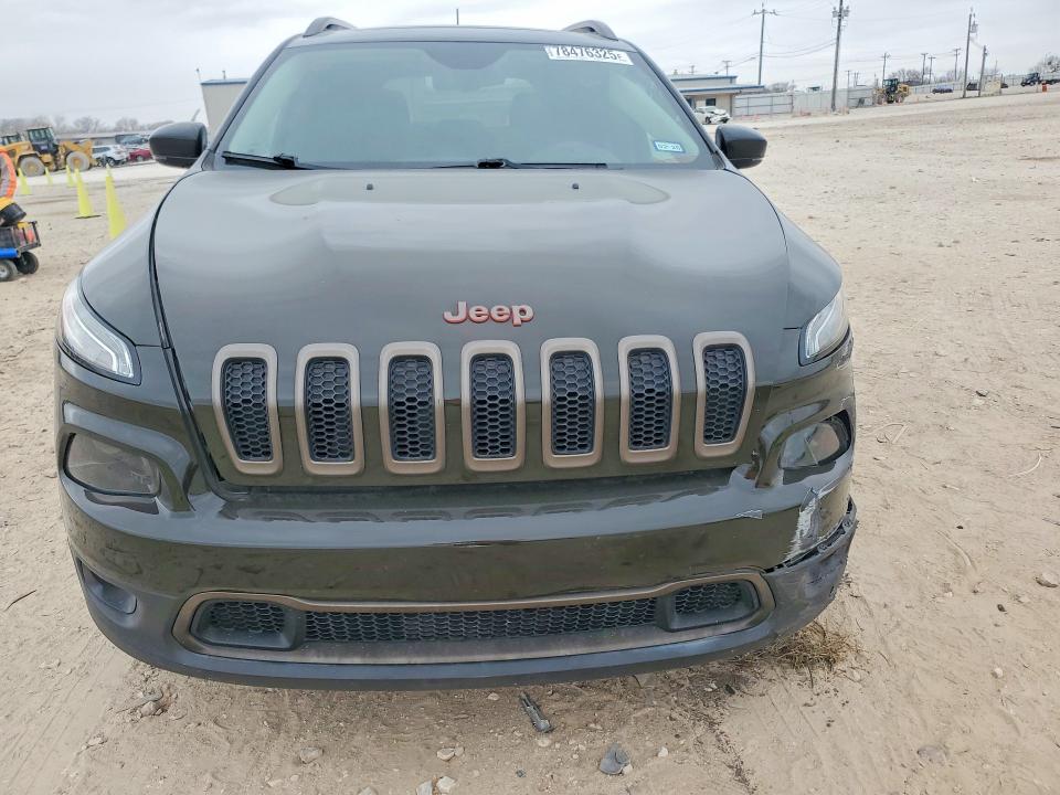 Photo 5 from auction – 2017 JEEP CHEROKEE with VIN 1C4PJMCS0HW525617
