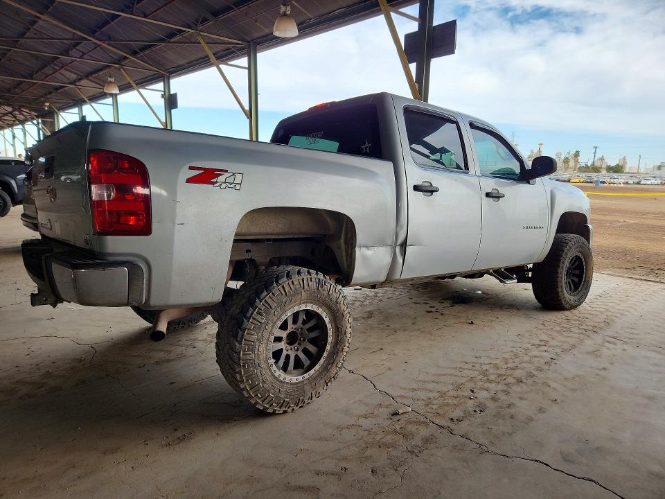 Photo 3 from auction – 2012 CHEVROLET SILVERADO with VIN 1GCPKSE71CF126878
