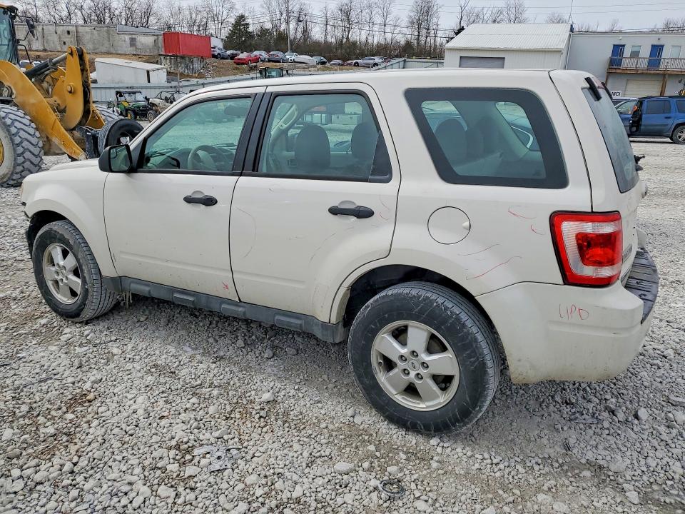 Photo 2 from auction – 2011 FORD ESCAPE with VIN 1FMCU0C72BKC60560
