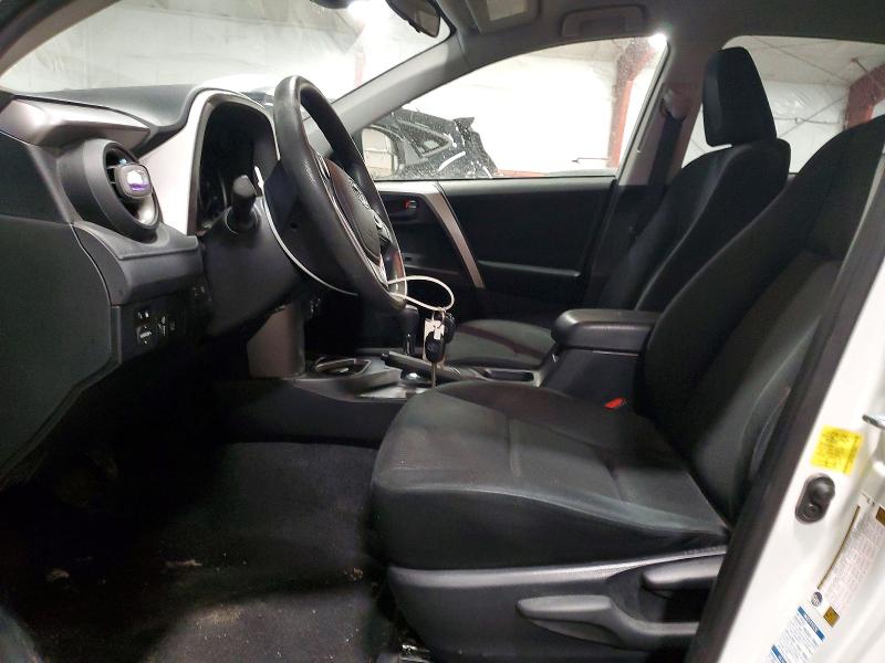 Photo 7 from auction – 2017 TOYOTA RAV4 with VIN JTMBFREV0HJ120533
